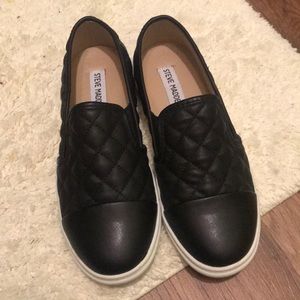 Black Steve Madden slip one
